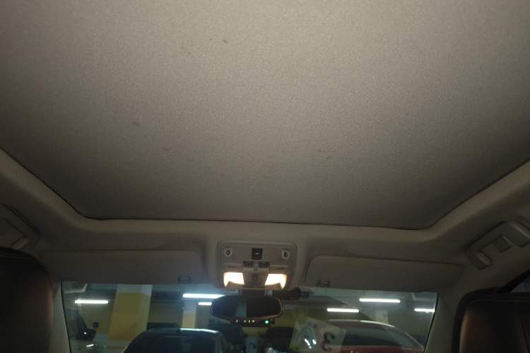 Used Cadillac SRX 2013 3.0L Leading Model Headliner