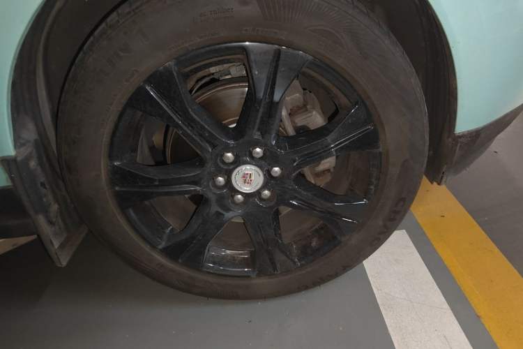 Used Cadillac SRX 2013 3.0L Leading Model Right Front Wheel Hub