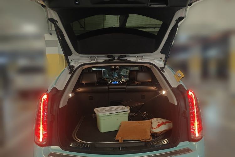 Used Cadillac SRX 2013 3.0L Leading Model Trunk