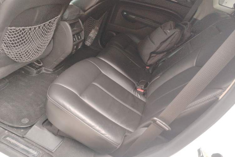 Used Cadillac SRX 2013 3.0L Comfort Model Left Rear Seat