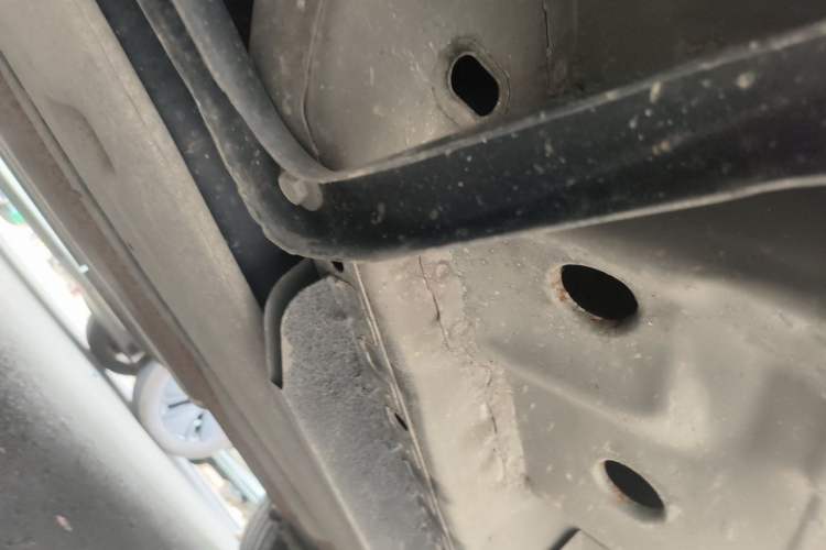 Used Cadillac SRX 2013 3.0L Elite Model Chassis Rear Right