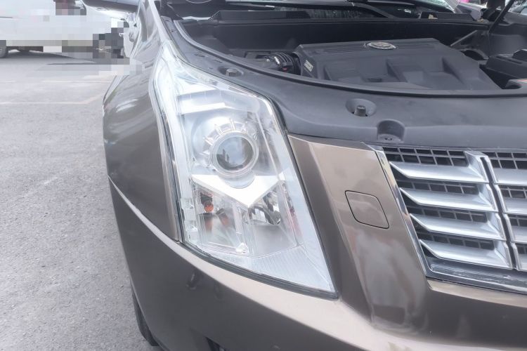 Used Cadillac SRX 2013 3.0L Elite Model Right Front Headlight