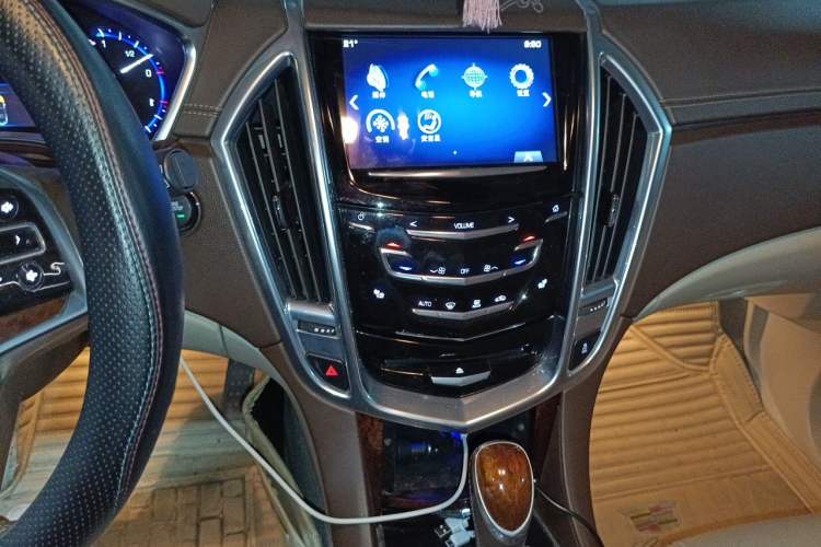 Used Cadillac SRX 2013 3.0L Luxury Model Audio And AC Panel