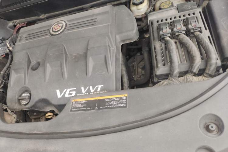 Used Cadillac SRX 2013 3.0L Luxury Model Engine Bay Left