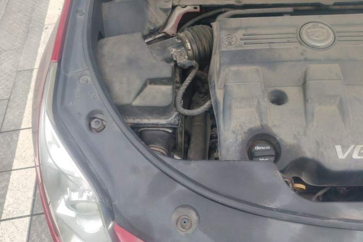 Used Cadillac SRX 2013 3.0L Elite Model Engine Bay Right