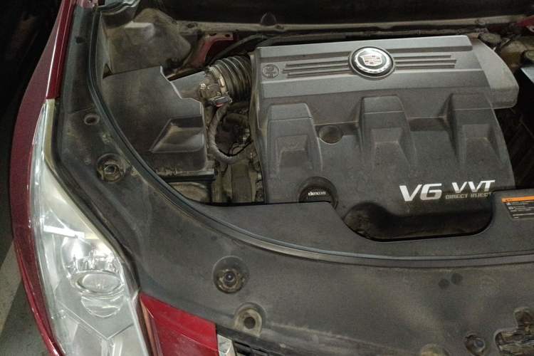 Used Cadillac SRX 2013 3.0L Luxury Model Engine Bay Right