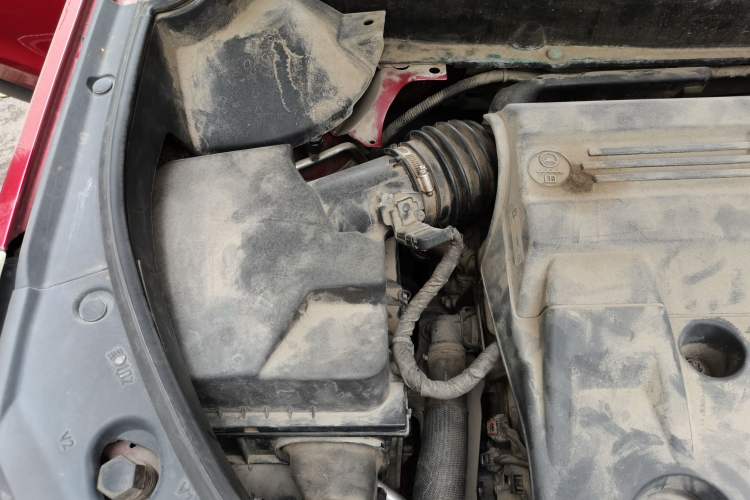 Used Cadillac SRX 2013 3.0L Comfort Model Engine Bay Right