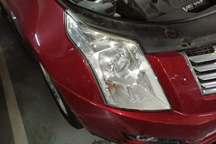Used Cadillac SRX 2013 3.0L Luxury Model Right Front Headlight