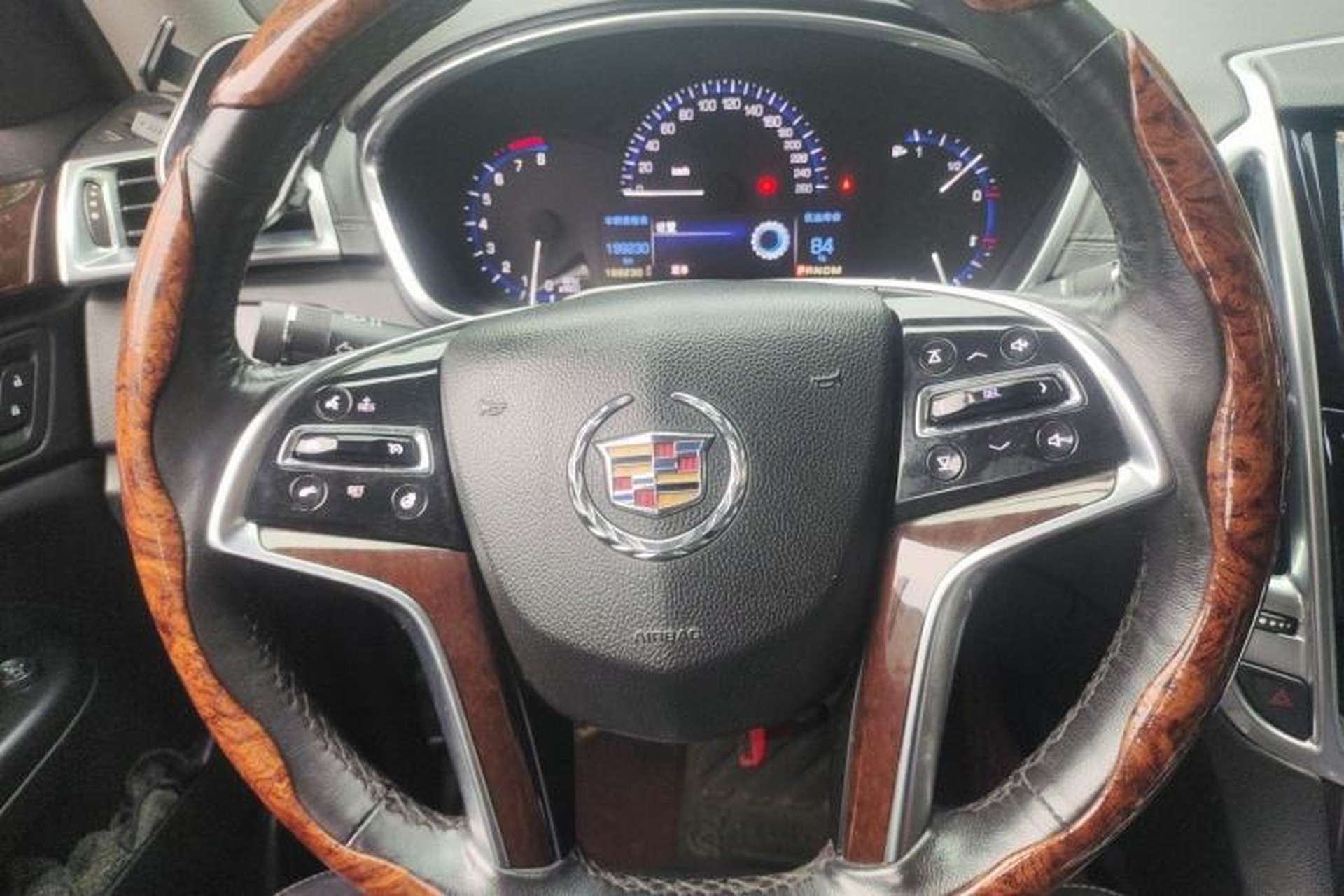 Used Cadillac SRX 2013 3.0L Luxury Model Steering Wheel