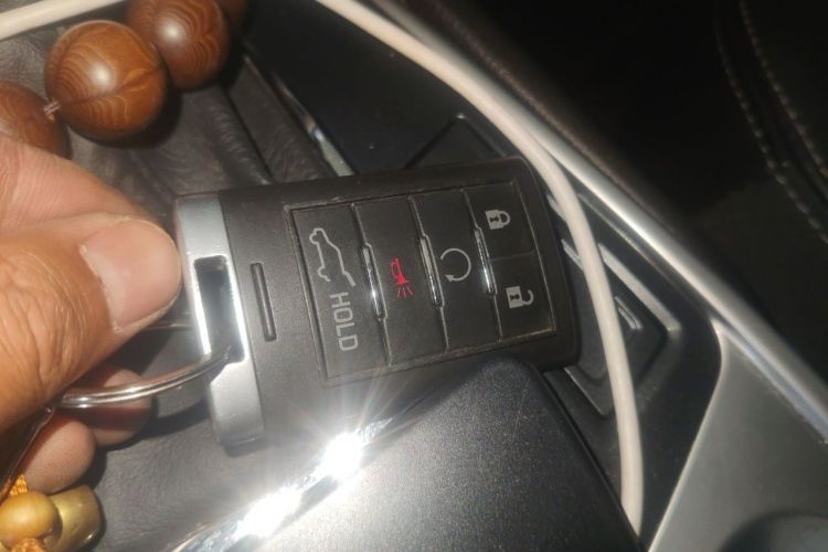 Used Cadillac SRX 2013 3.0L Elite Model Vehicle Key