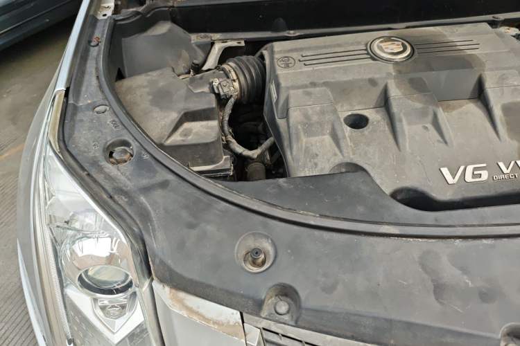 Used Cadillac SRX 2013 3.0L Flagship Model Engine Bay Right