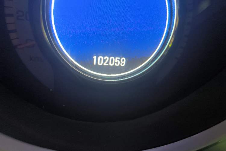 Used Cadillac SRX 2013 3.0L Comfort Model Odometer Close Up