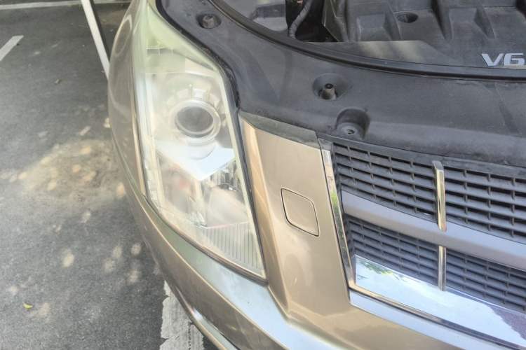 Used Cadillac SRX 2013 3.0L Comfort Model Right Front Headlight