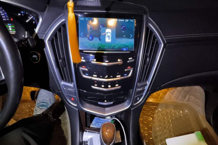Used Cadillac SRX 2013 3.0L Elite Model Audio And AC Panel