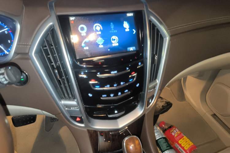 Used Cadillac SRX 2013 3.0L Elite Model Audio And AC Panel