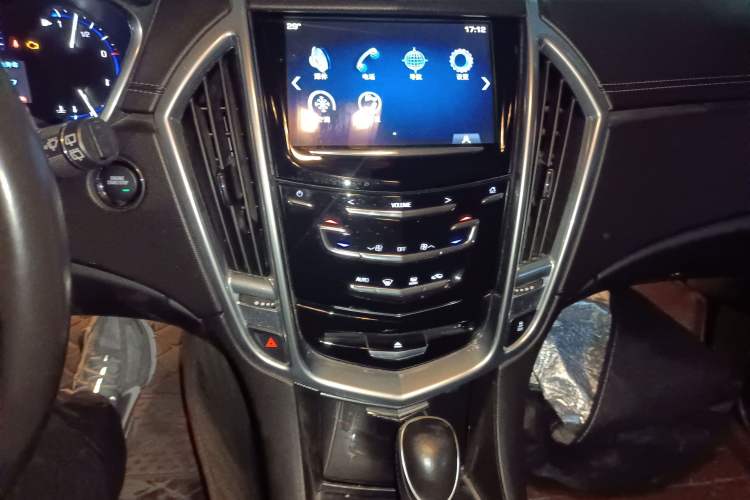 Used Cadillac SRX 2013 3.0L Comfort Model Audio And AC Panel