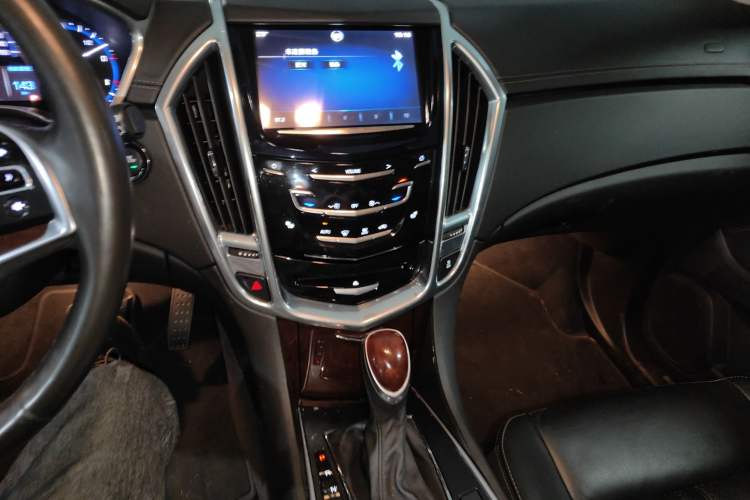 Used Cadillac SRX 2013 3.0L Luxury Model Audio And AC Panel