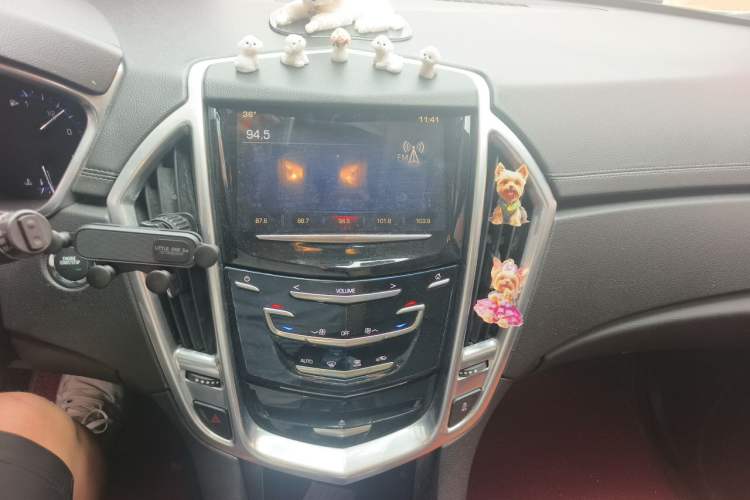 Used Cadillac SRX 2013 3.0L Comfort Model Audio And AC Panel