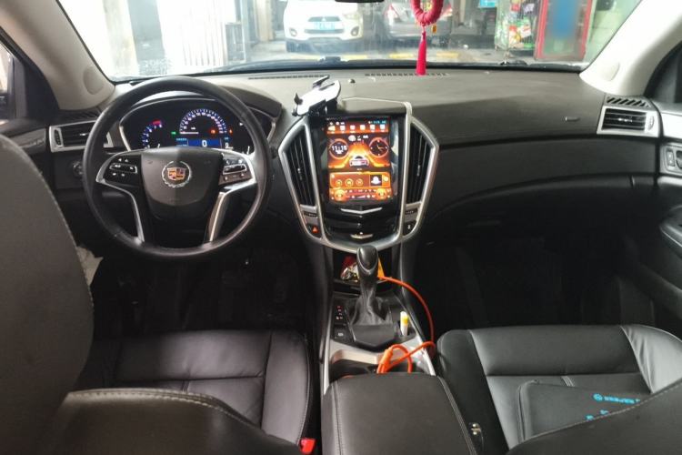 Used Cadillac SRX 2013 3.0L Comfort Model Center Console