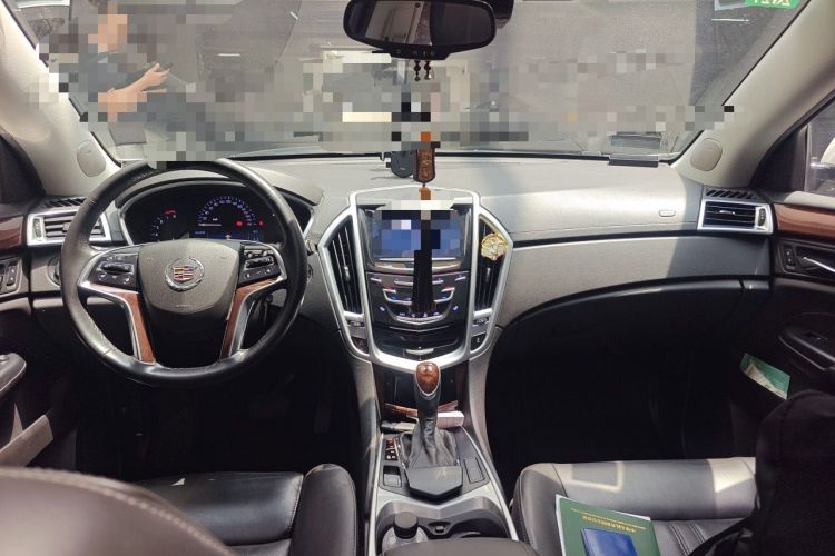 Used Cadillac SRX 2013 3.0L Elite Model Center Console