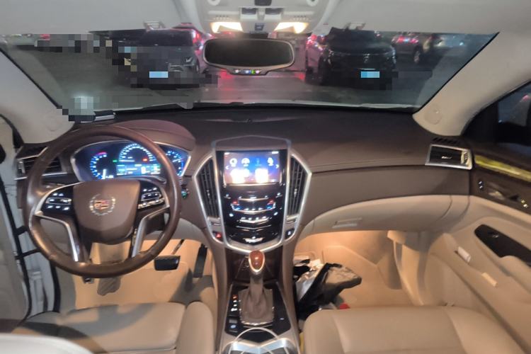 Used Cadillac SRX 2013 3.0L Elite Model Center Console