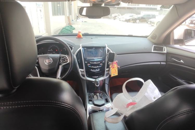 Used Cadillac SRX 2013 3.0L Comfort Model Center Console
