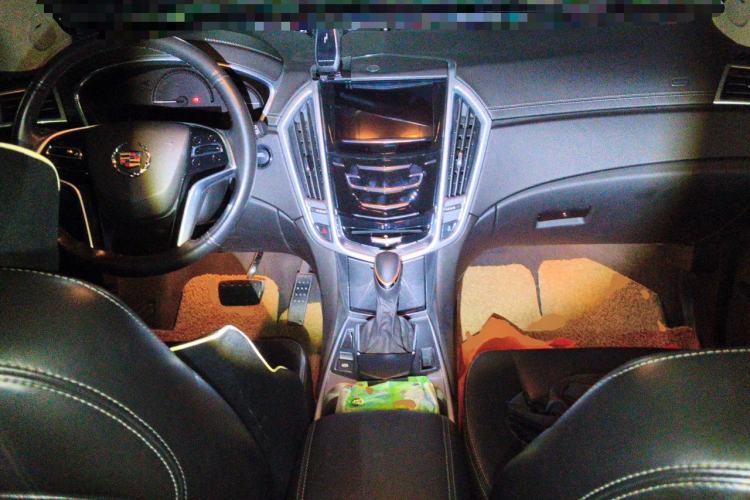 Used Cadillac SRX 2013 3.0L Comfort Model Center Console