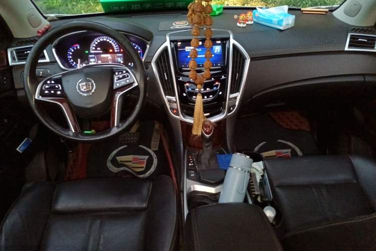 Used Cadillac SRX 2013 3.0L Elite Model Center Console