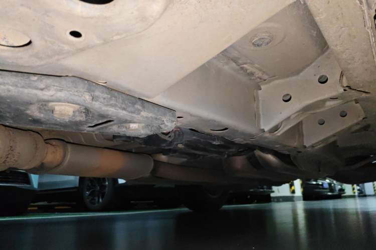 Used Cadillac SRX 2013 3.0L Elite Model Chassis Front Left