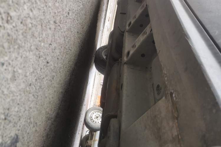 Used Cadillac SRX 2013 3.0L Comfort Model Chassis Front Right