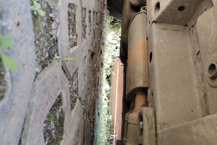 Used Cadillac SRX 2013 3.0L Elite Model Chassis Front Right