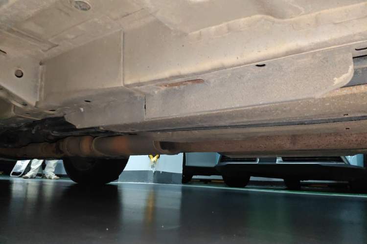 Used Cadillac SRX 2013 3.0L Elite Model Chassis Rear Left