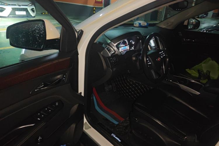 Used Cadillac SRX 2013 3.0L Luxury Model Driver Seat