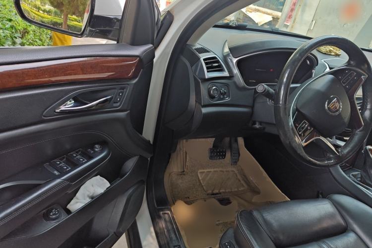 Used Cadillac SRX 2013 3.0L Luxury Model Driver Seat