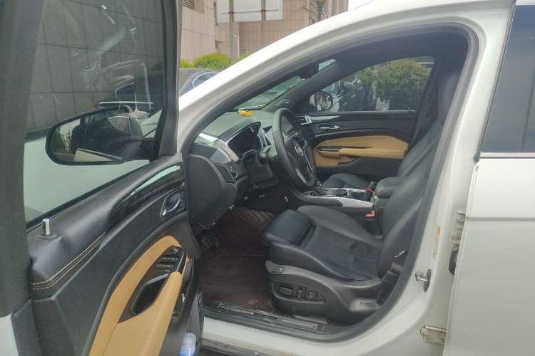 Used Cadillac SRX 2013 3.0L Luxury Model Driver Seat
