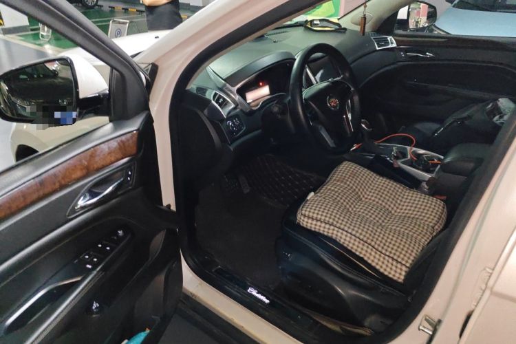 Used Cadillac SRX 2013 3.0L Elite Model Driver Seat