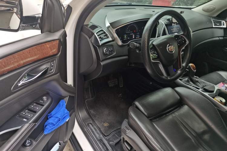 Used Cadillac SRX 2013 3.0L Elite Model Driver Seat