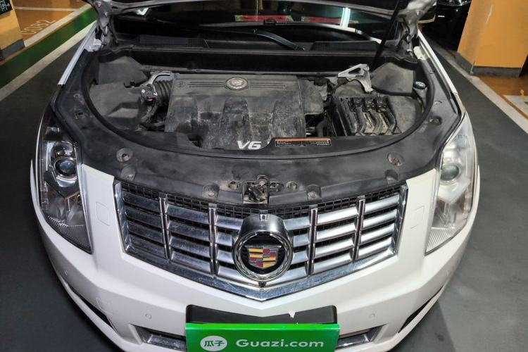 Used Cadillac SRX 2013 3.0L Elite Model Engine Bay