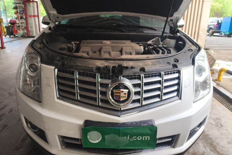Used Cadillac SRX 2013 3.0L Comfort Model Engine Bay