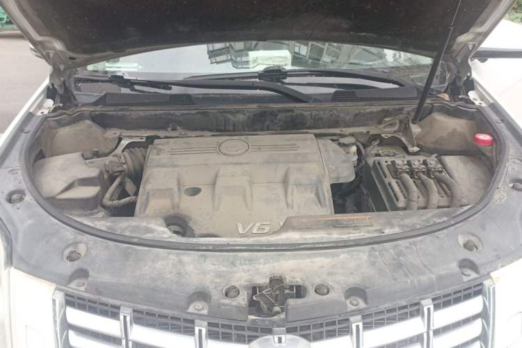 Used Cadillac SRX 2013 3.0L Comfort Model Engine Bay