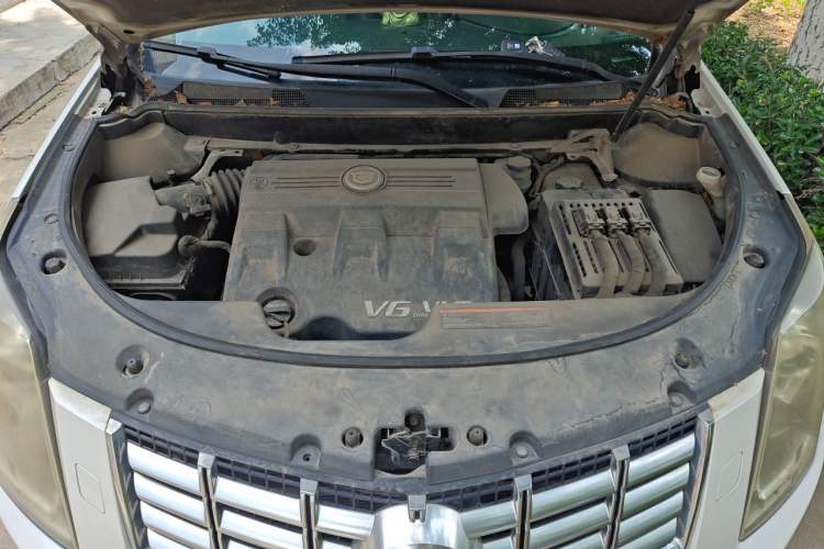 Used Cadillac SRX 2013 3.0L Luxury Model Engine Bay