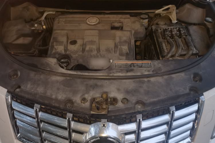 Used Cadillac SRX 2013 3.0L Luxury Model Engine Bay