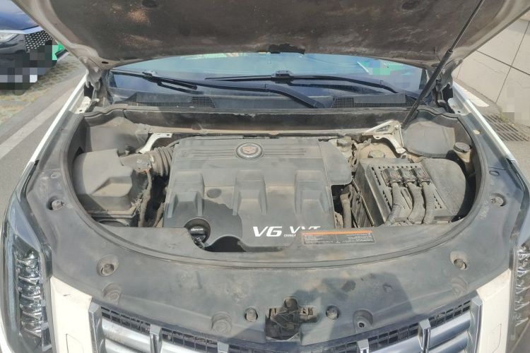 Used Cadillac SRX 2013 3.0L Luxury Model Engine Bay