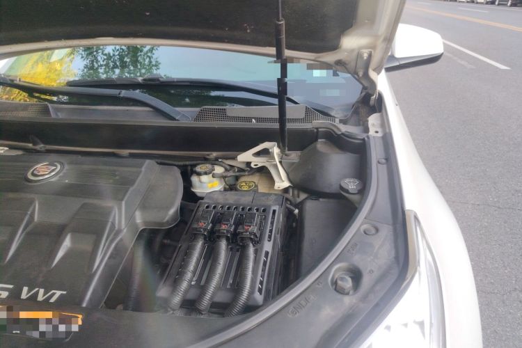 Used Cadillac SRX 2013 3.0L Luxury Model Engine Bay Left