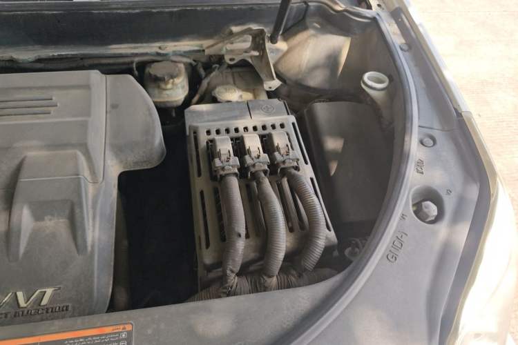 Used Cadillac SRX 2013 3.0L Elite Model Engine Bay Left