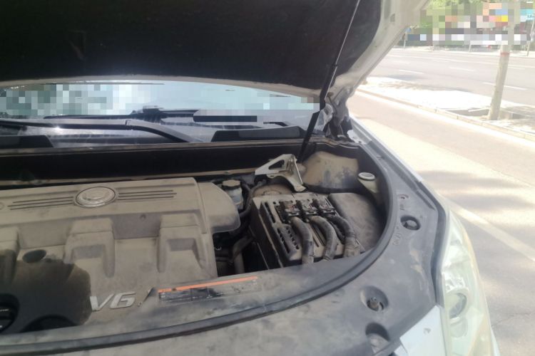 Used Cadillac SRX 2013 3.0L Elite Model Engine Bay Left