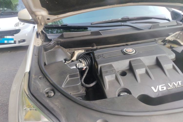 Used Cadillac SRX 2013 3.0L Luxury Model Engine Bay Right