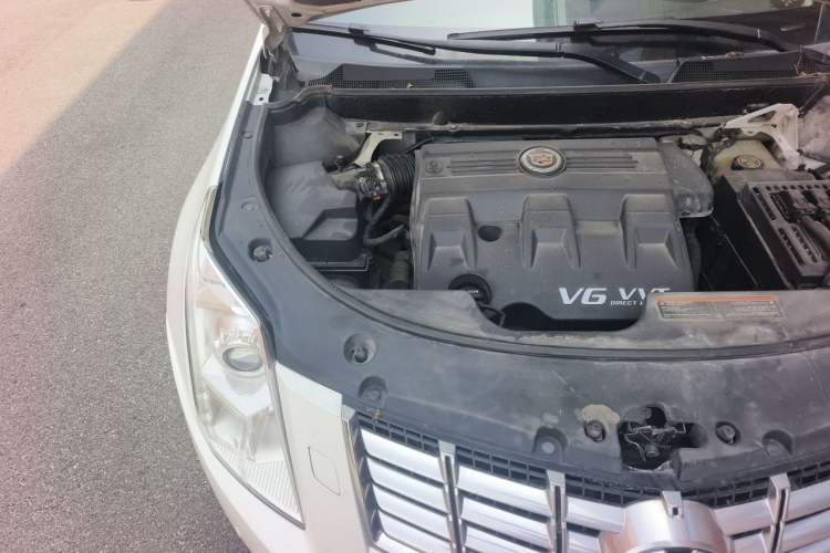 Used Cadillac SRX 2013 3.0L Comfort Model Engine Bay Right