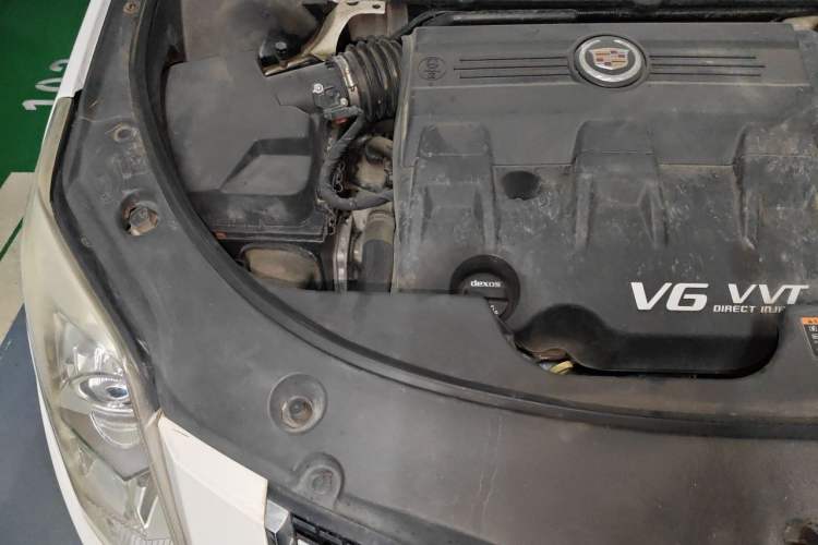 Used Cadillac SRX 2013 3.0L Elite Model Engine Bay Right