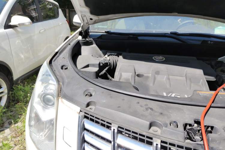 Used Cadillac SRX 2013 3.0L Elite Model Engine Bay Right